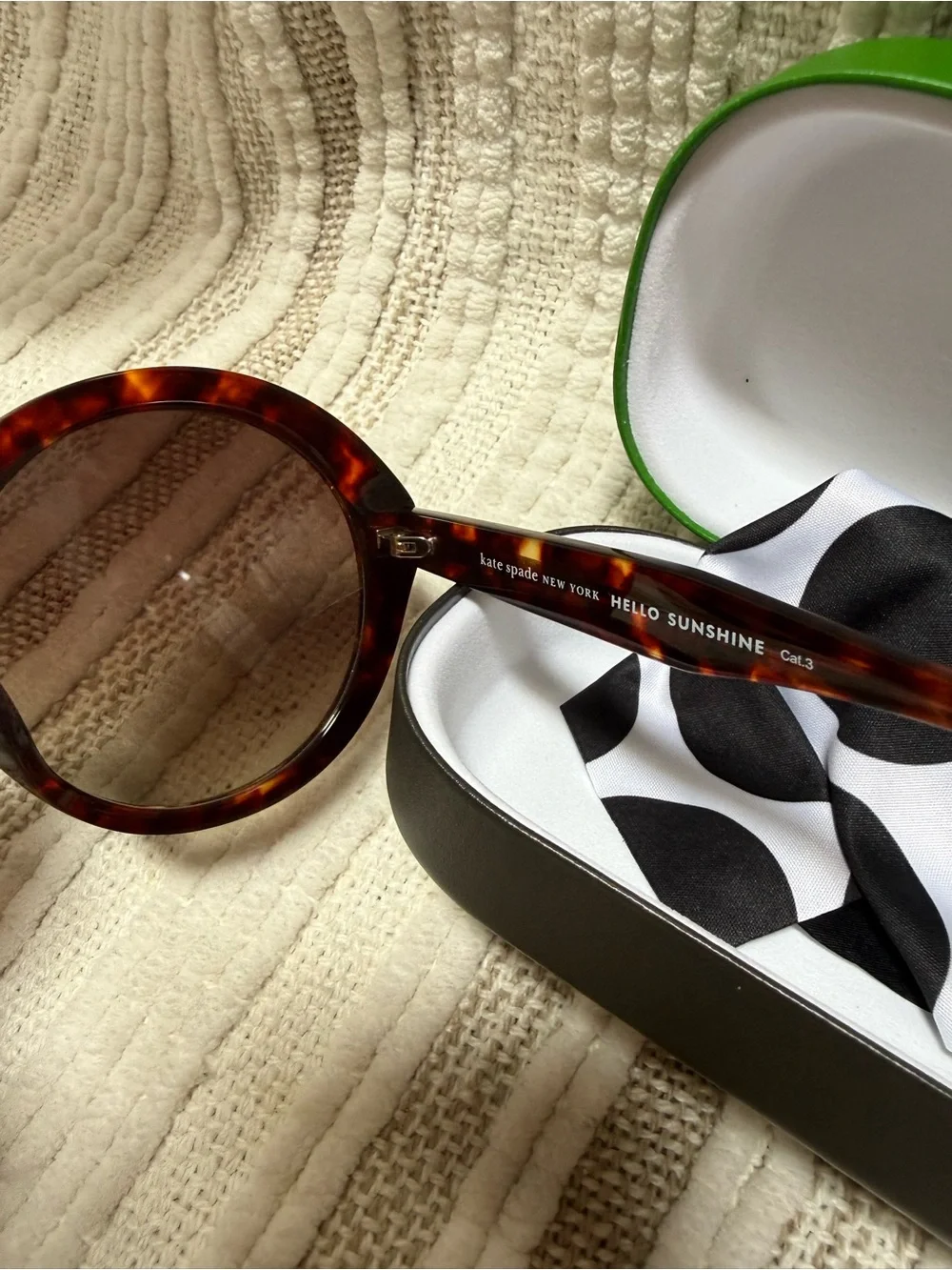 kate spade bold round